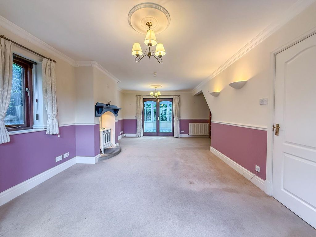 Property photo 3 of 32