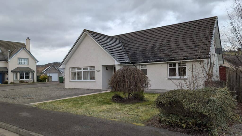 Property photo 3 of 32