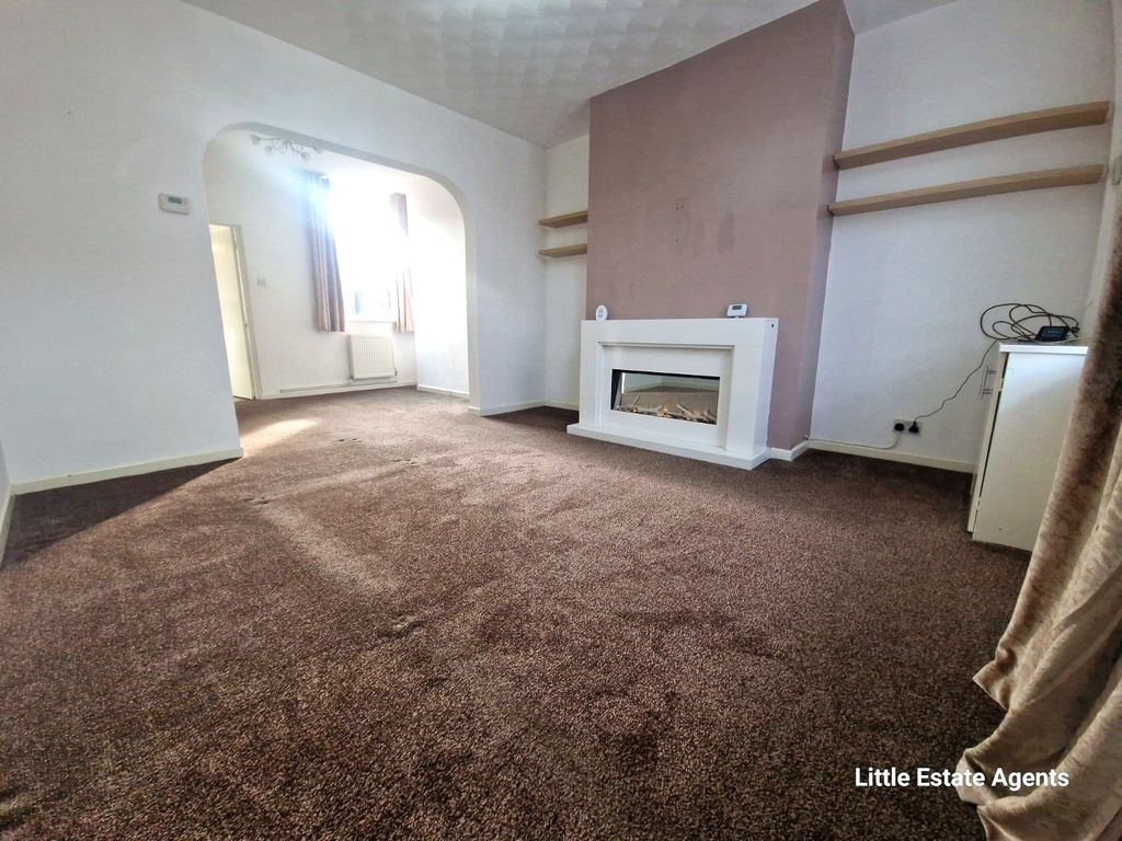 Property photo 2 of 12 Photo 2