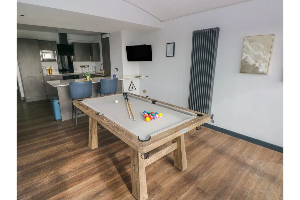 Additional image 5 of 3 bed flat for saleNarberth Road, Tenby SA70