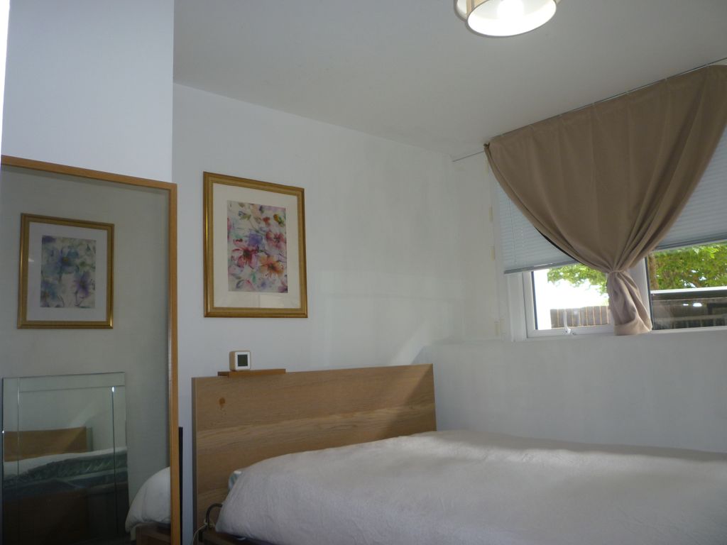 Property photo 3 of 5