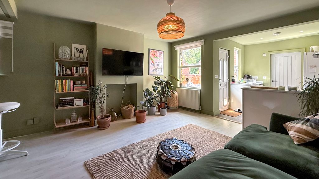 Property photo 3 of 10 Open Plan Living Accommodation