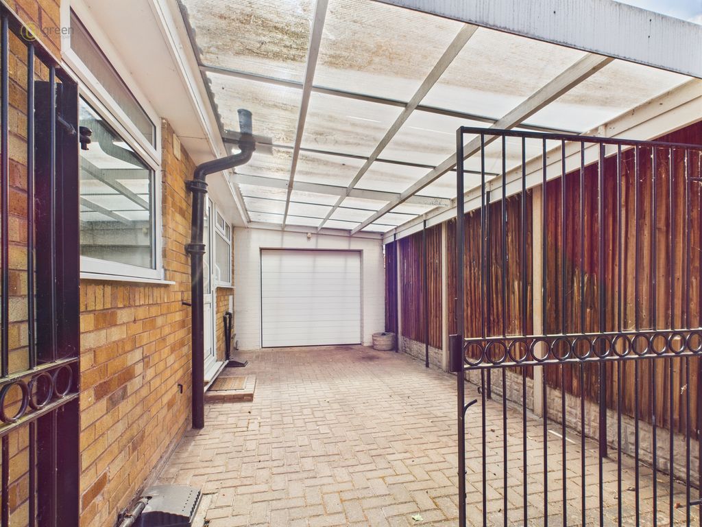 Property photo 3 of 27 Cam03830G0-Pr0196-Still023