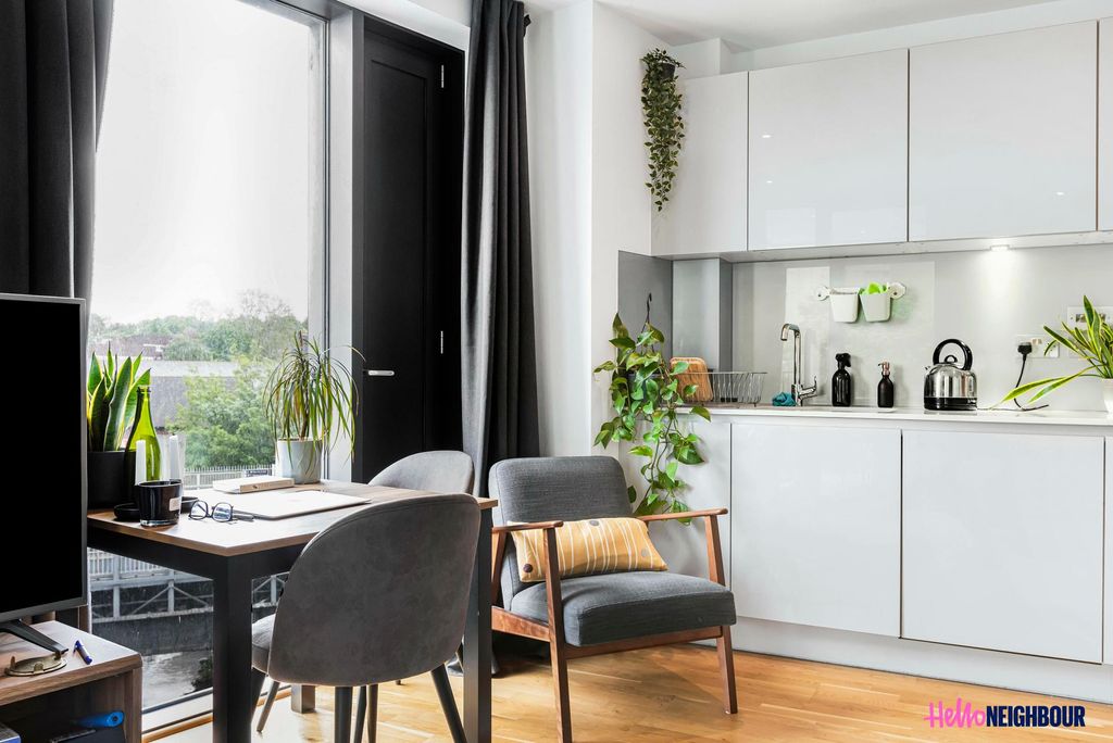 Property photo 3 of 19 Photo 2