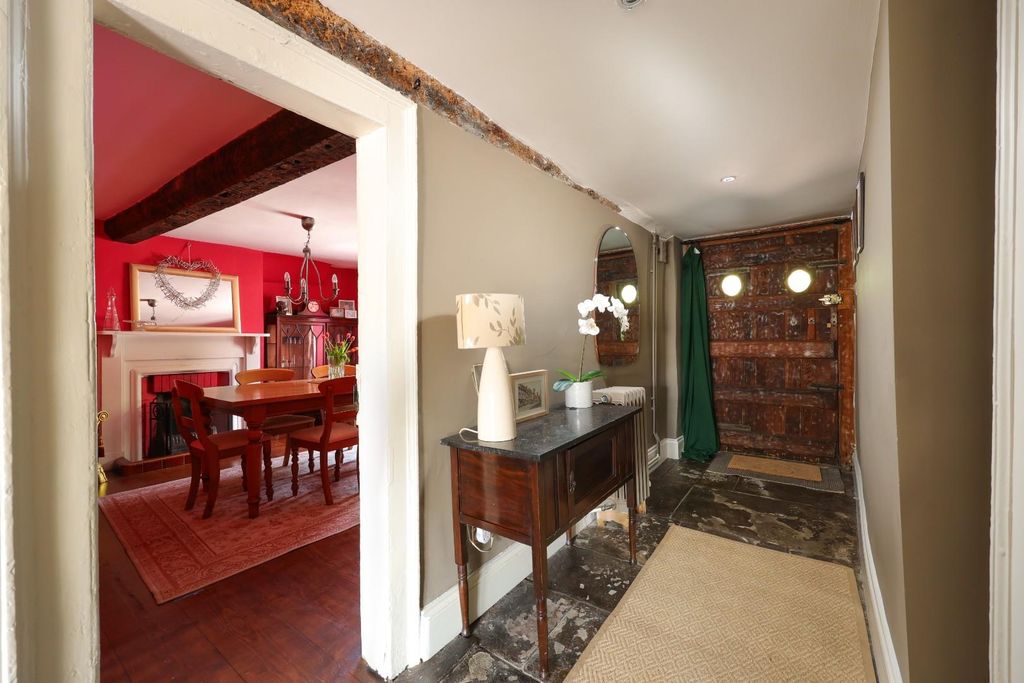 7 bed detached house for saleStone, Berkeley GL13 photo 5