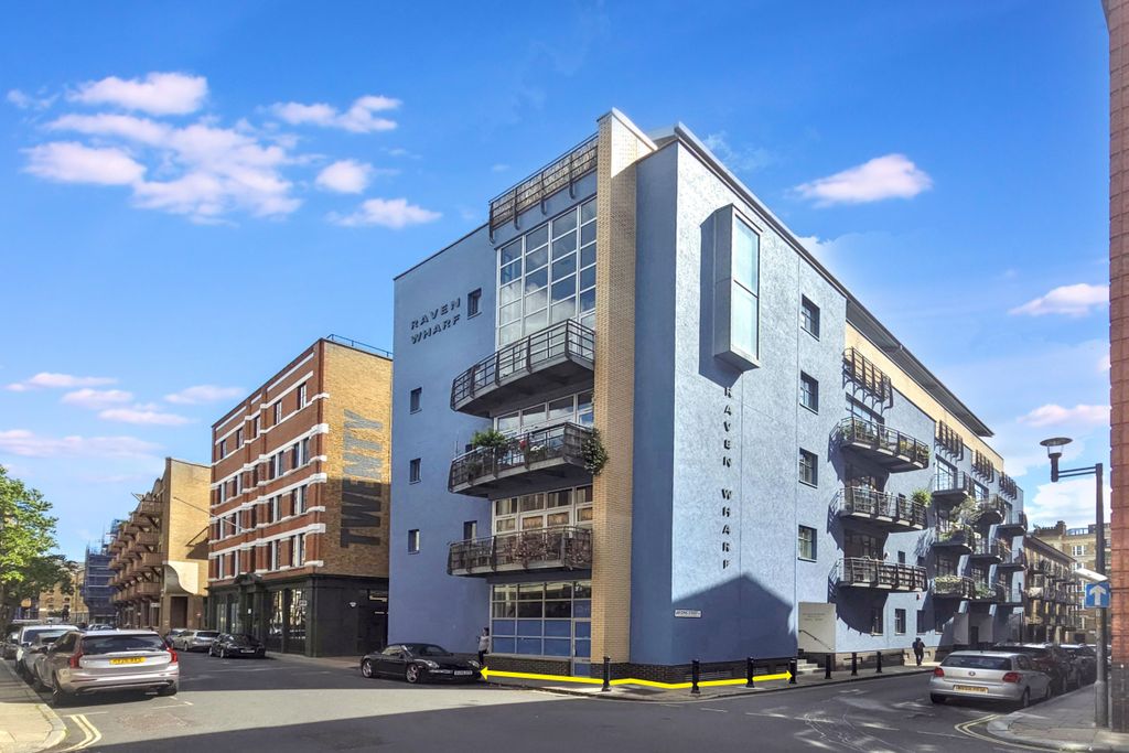 Property photo 1 of 2 11 Raven Wharf, Lafone Street, London Se1 2Lr