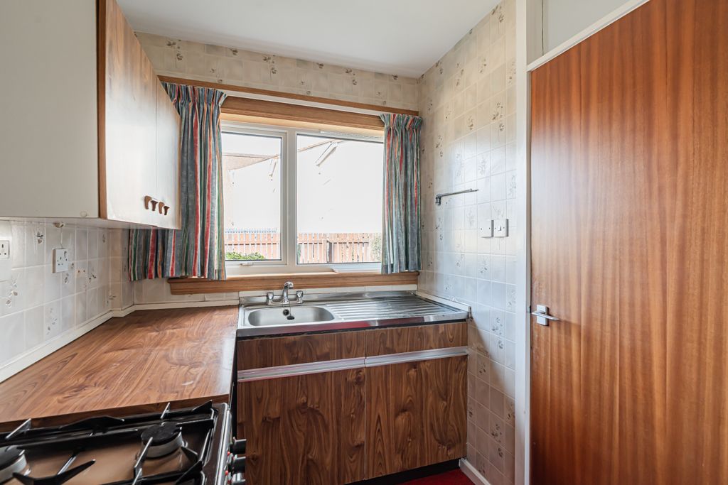 Property photo 3 of 16 Property Image 3