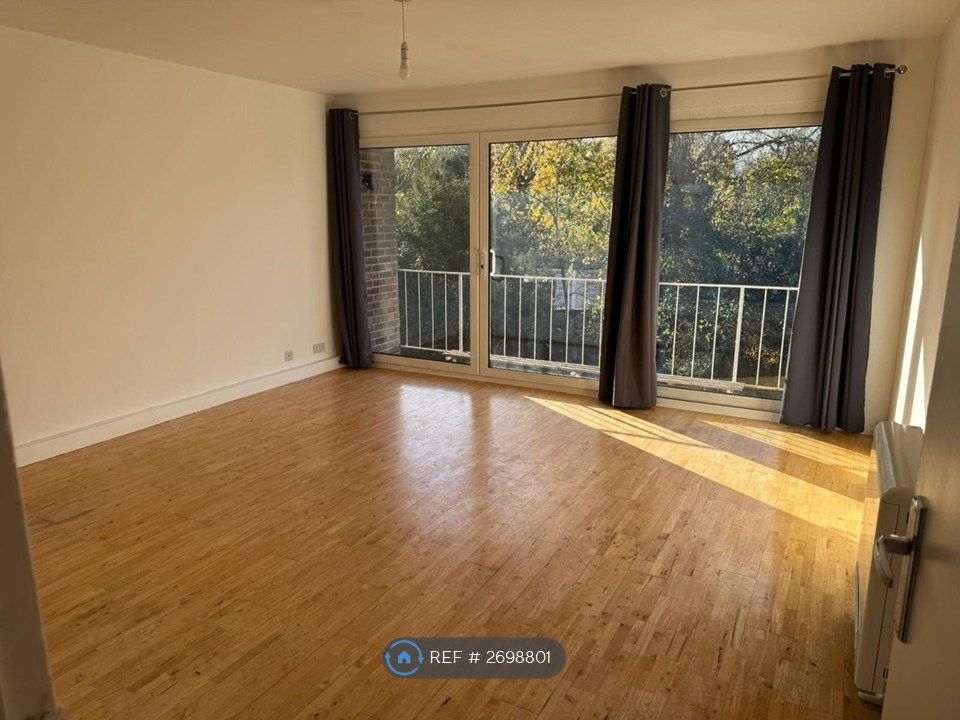 Property photo 1 of 12 View Into Living Room