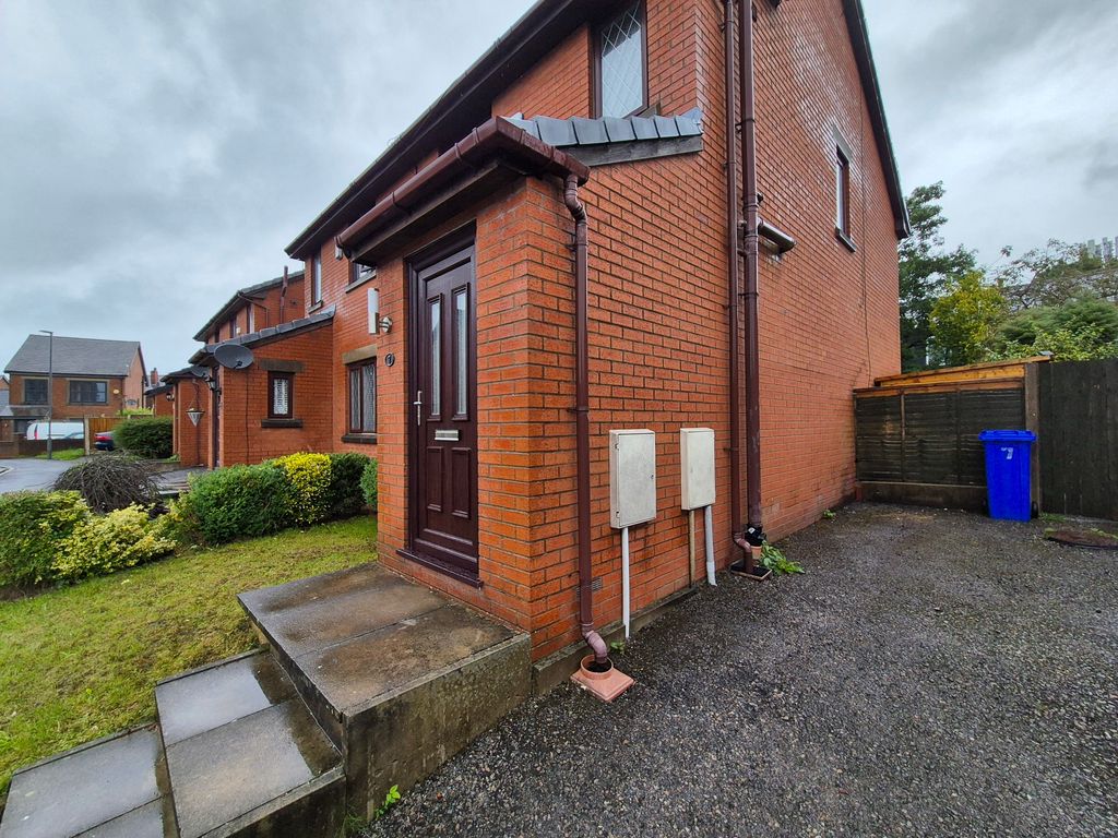 Property photo 2 of 13