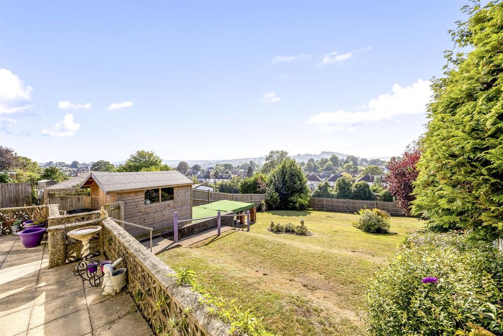 Property photo 2 of 24 Rear Garden