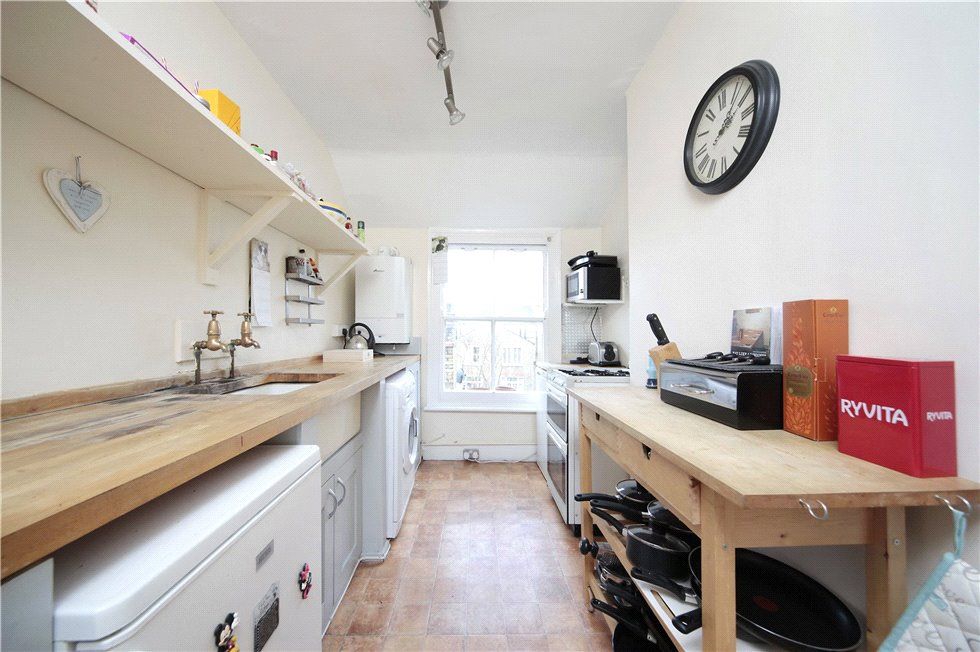 Property photo 2 of 6