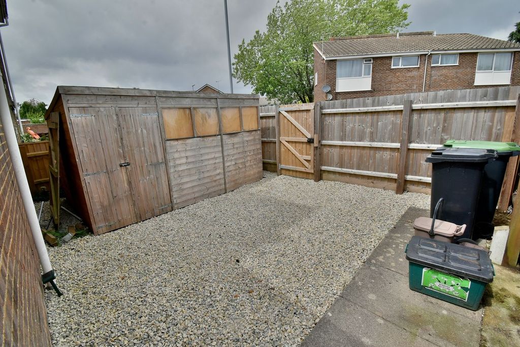 Property photo 3 of 12