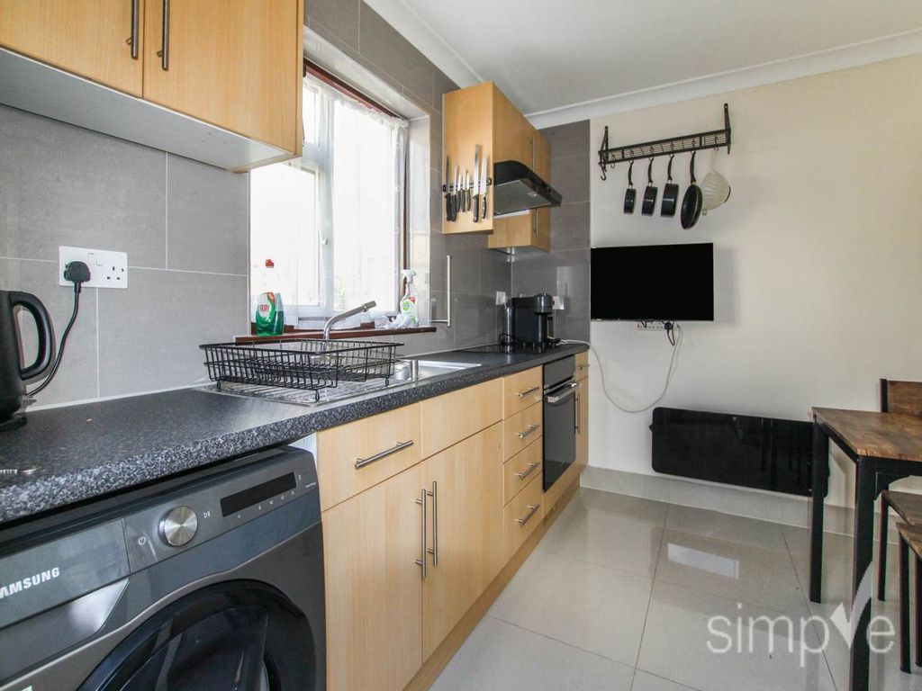 Property photo 1 of 7 Img_6951