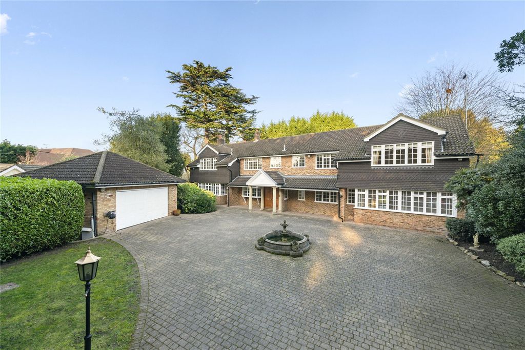 Property photo 1 of 14 Front And Drive