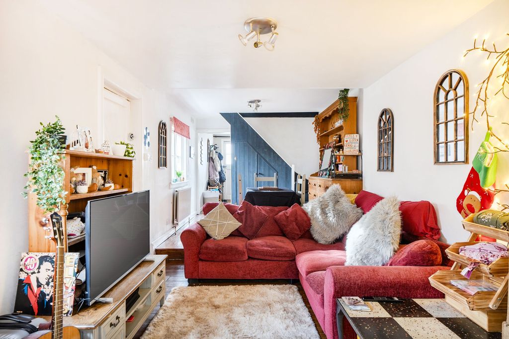 Property photo 3 of 15