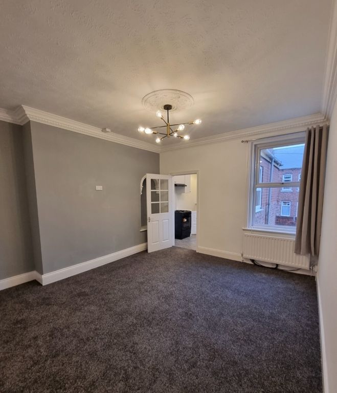 Property photo 1 of 13 4501750