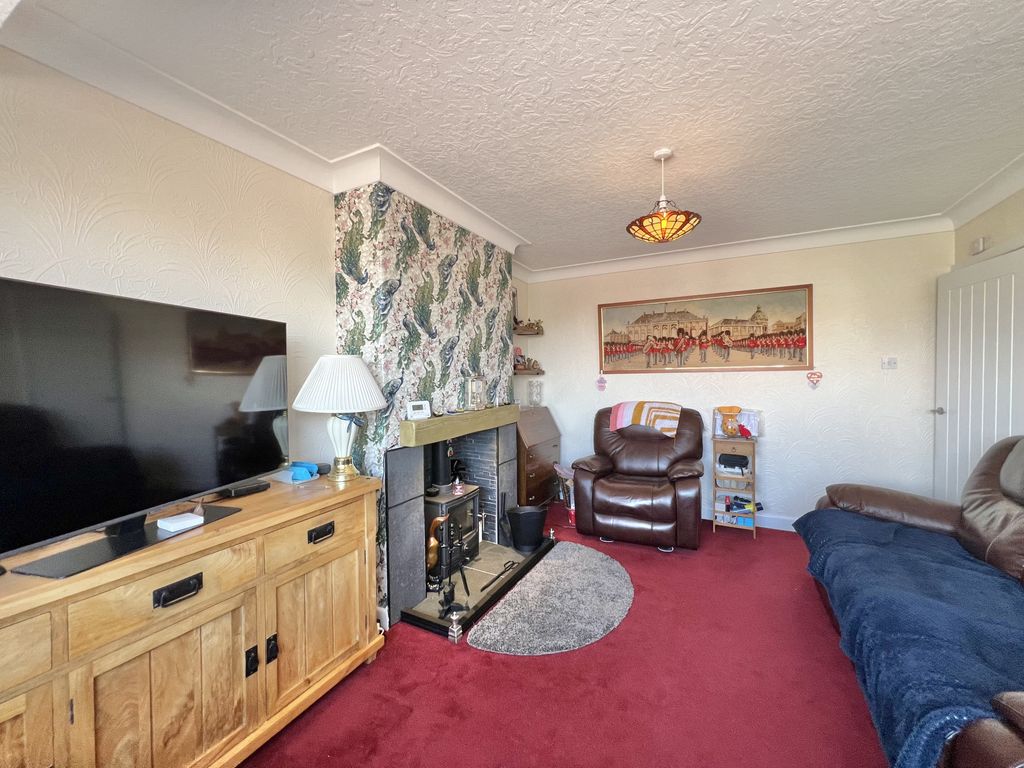 Property photo 3 of 20