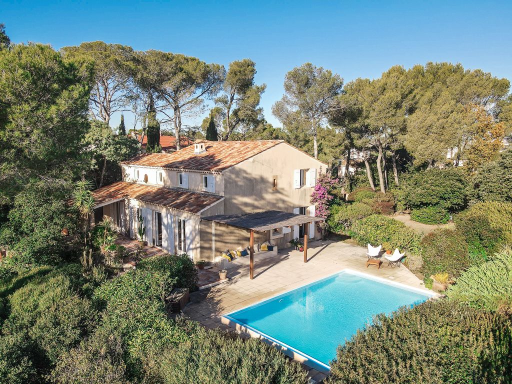 Property photo 1 of 30