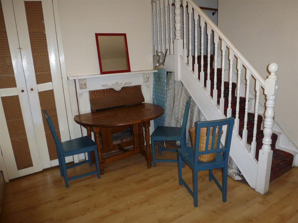 Property photo 3 of 5 P1030770.Jpg