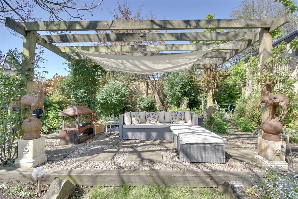 Additional image 32 of 5 bed detached house for saleBrecon Avenue, Portsmouth PO6