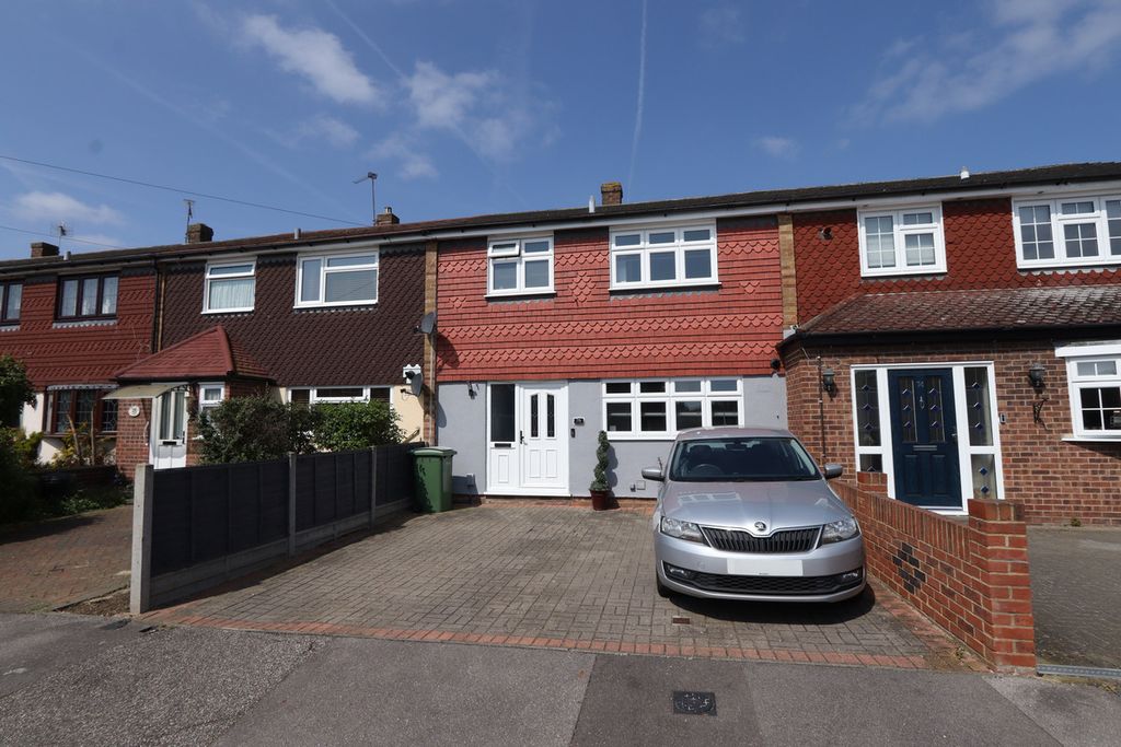 3 bed terraced house for sale in Udall Gardens, Romford RM5 Zoopla