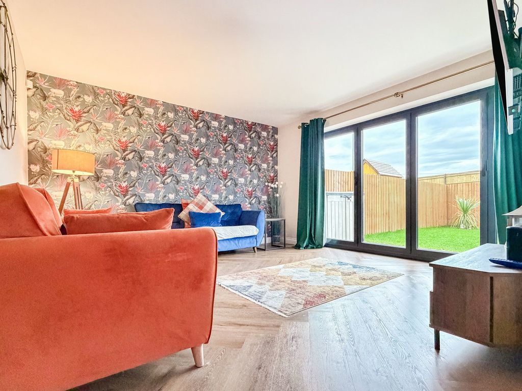 Property photo 2 of 24