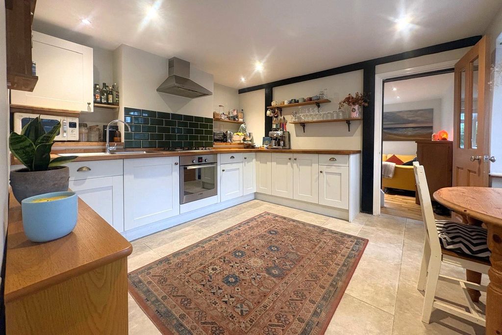 Property photo 3 of 10 Picture No. 30