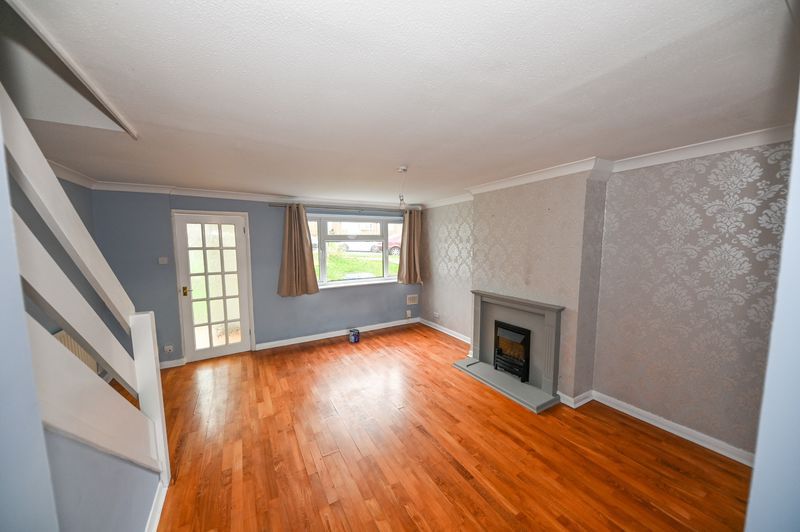 Property photo 3 of 9 Photo 9