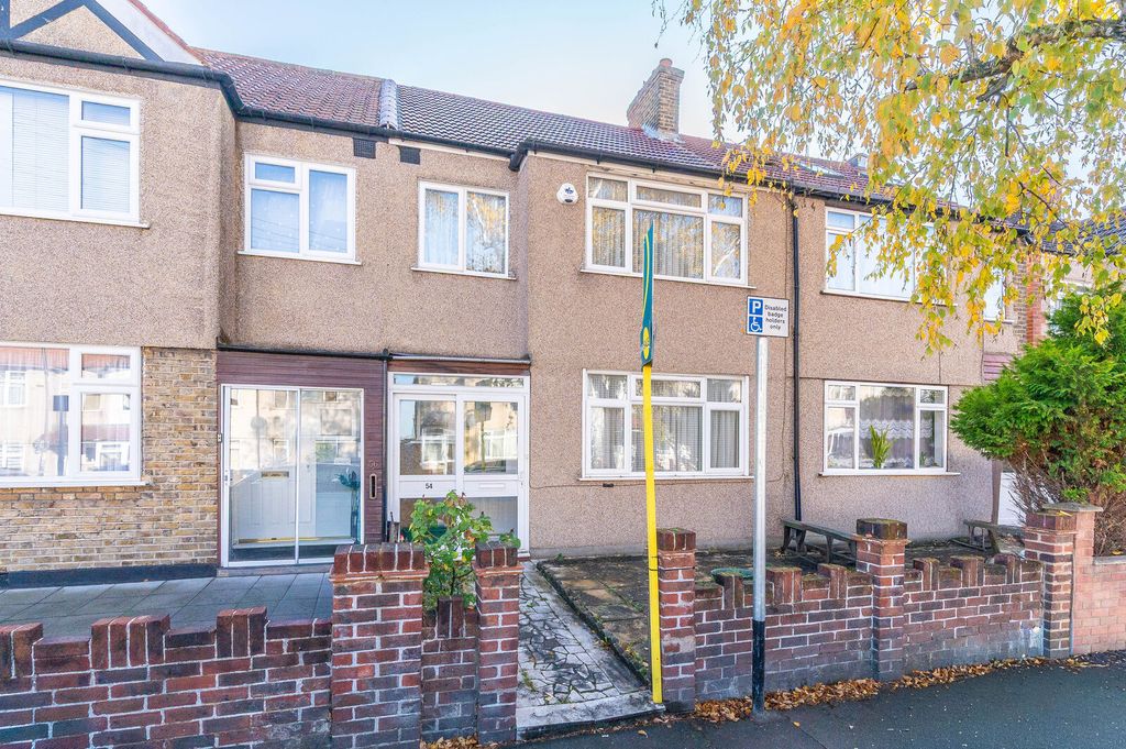 Property photo 1 of 11