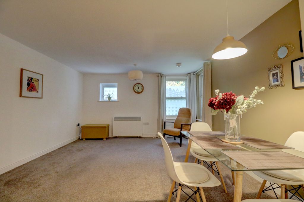 Property photo 3 of 9 Lounge-Diner2