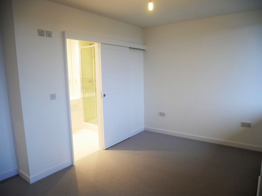 Property photo 2 of 3