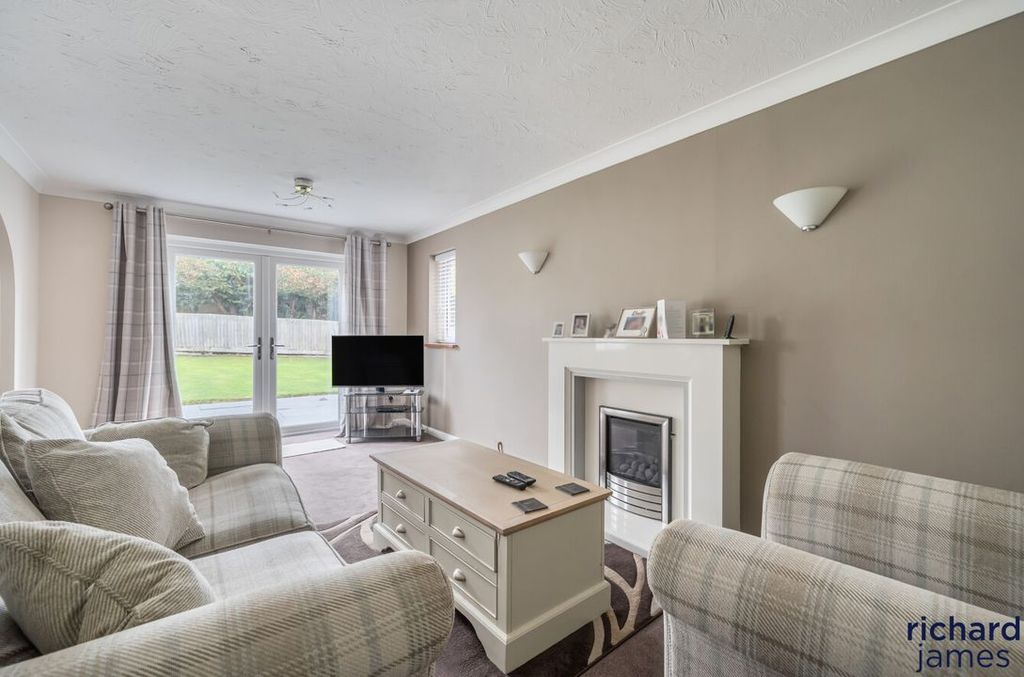 Property photo 2 of 19 c818A33725974Cbc9cd1Decec4F7125d