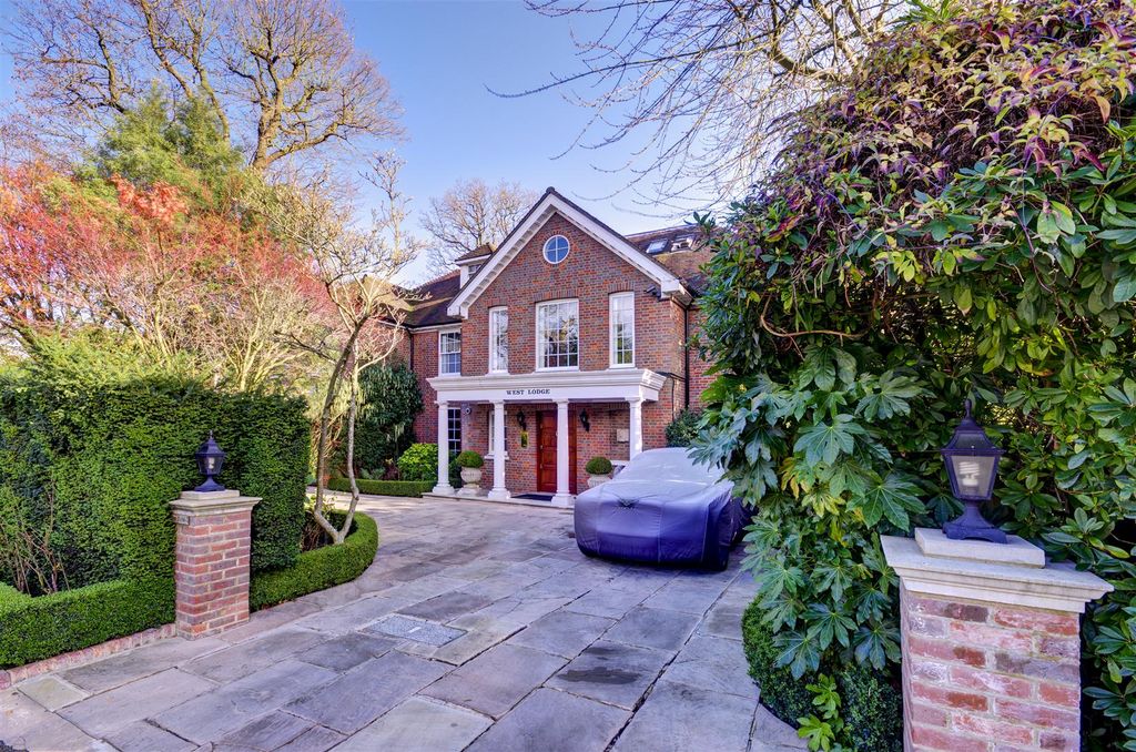 Property photo 1 of 7