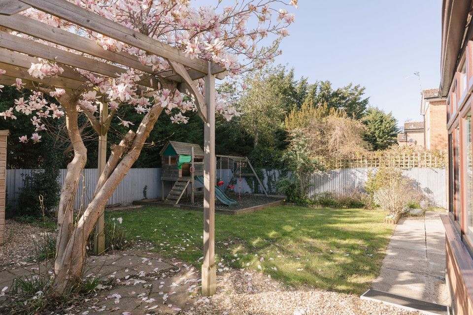 Property photo 2 of 28