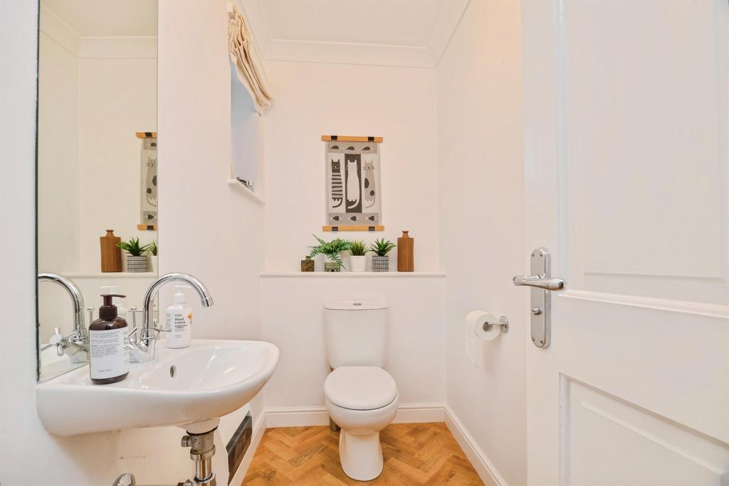 Property photo 3 of 18