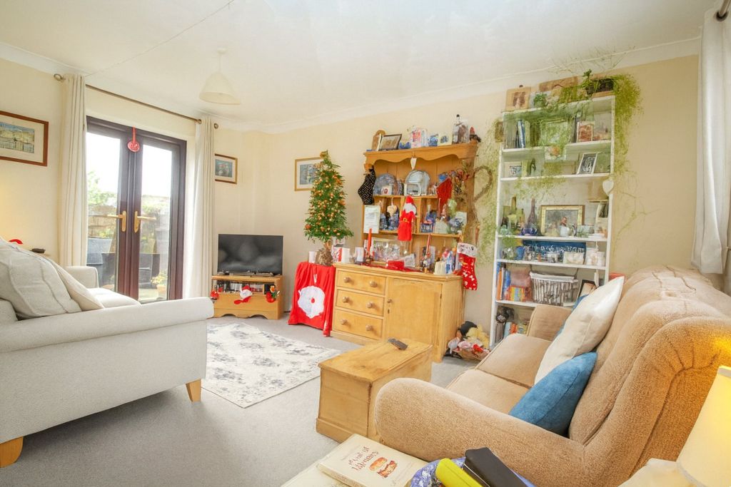 Property photo 2 of 8 Picture No. 09