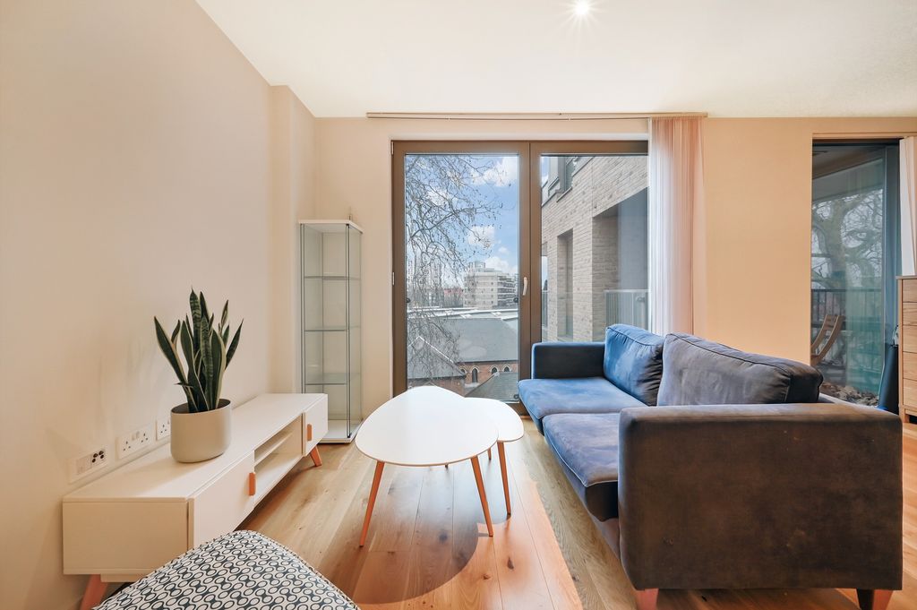 Property photo 2 of 12