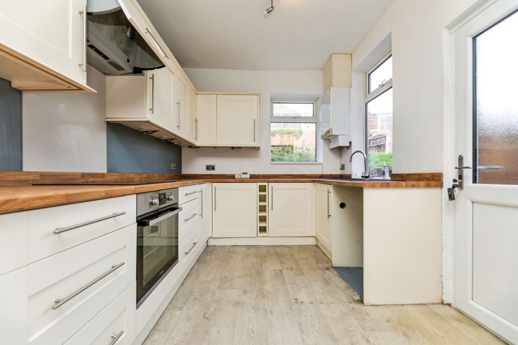 Property photo 3 of 20 2A8A4732-2-1025