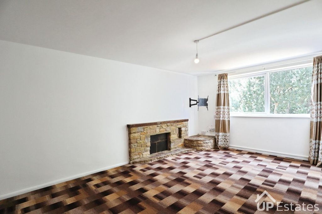 Property photo 3 of 7 B14Ea3d3-Img_2923.Jpg