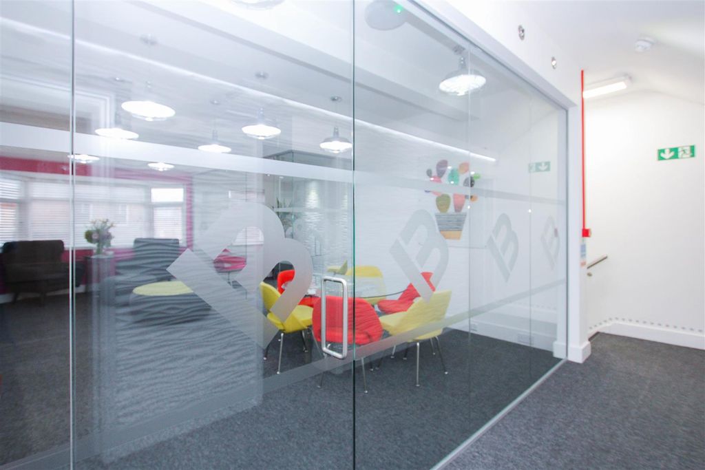 Property photo 3 of 14 Img_5270-3.Jpg