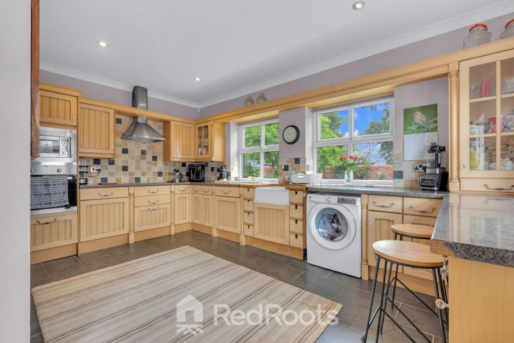 Property photo 3 of 26 4104912