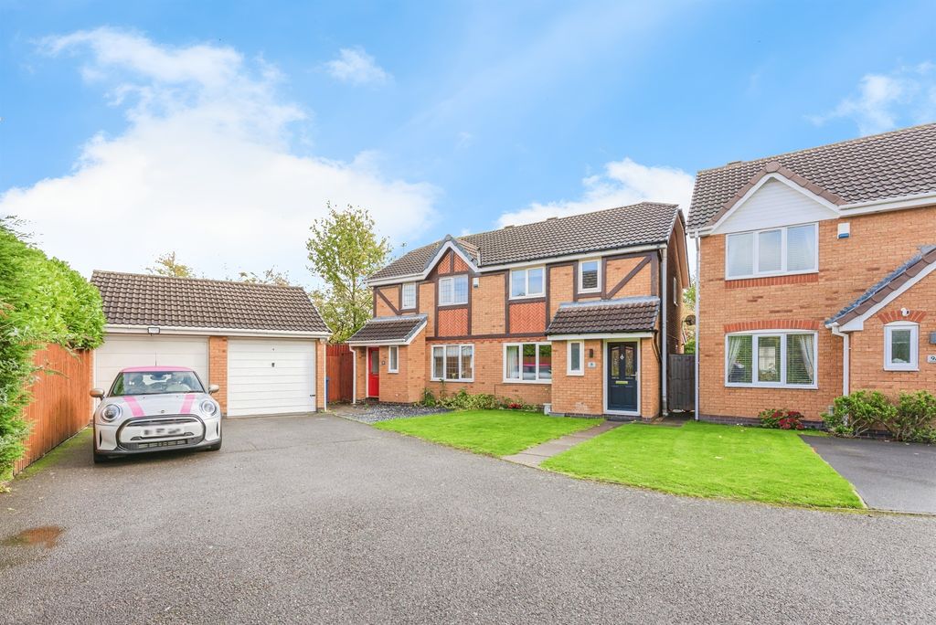 Property photo 2 of 17