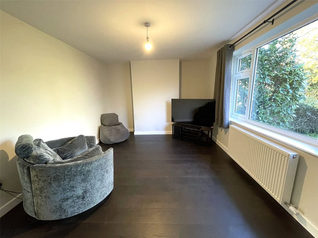 Property photo 3 of 14 Picture No. 21