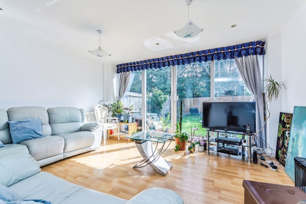 Property photo 1 of 19 Reception Room