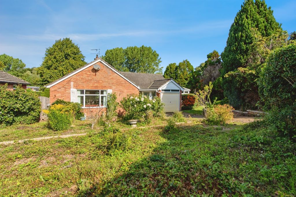 Property photo 1 of 17
