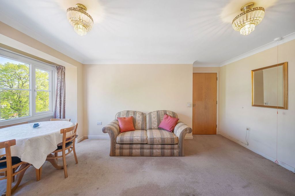Property photo 3 of 13