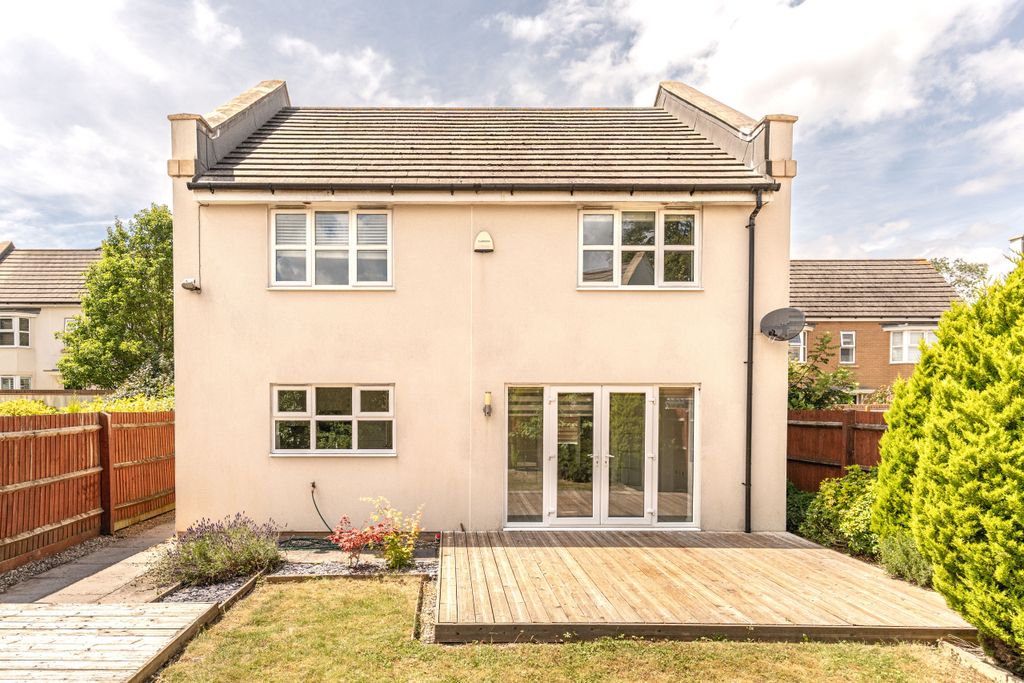 Property photo 1 of 18 A7409785-2