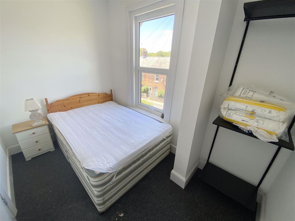Additional image 6 of Room to rentCarisbrooke Road, Newport PO30