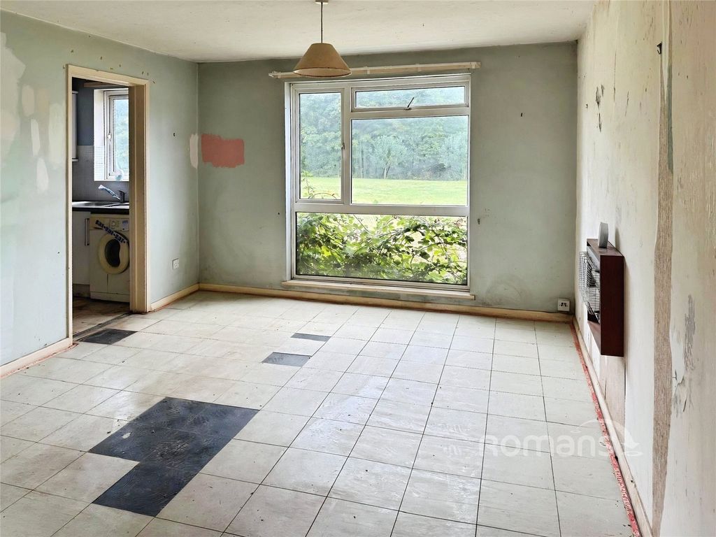 Property photo 2 of 6 Picture No. 05