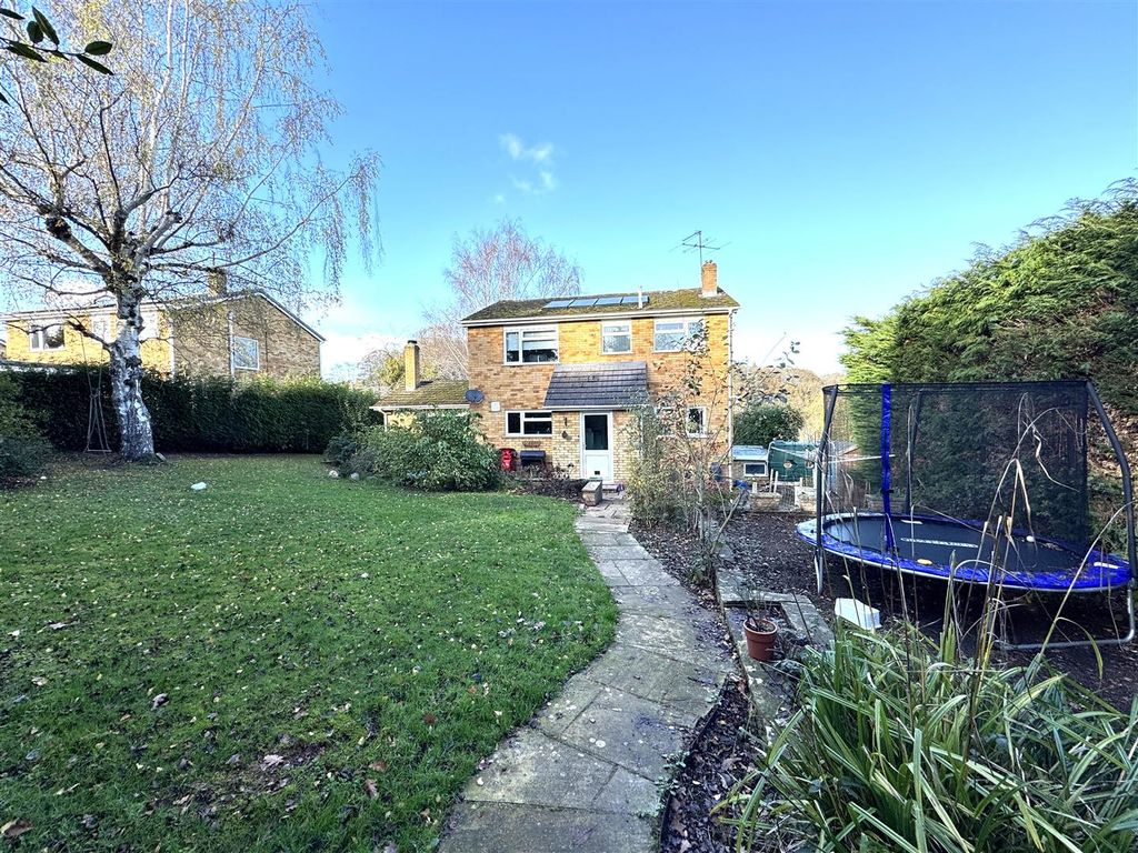 Property photo 2 of 16